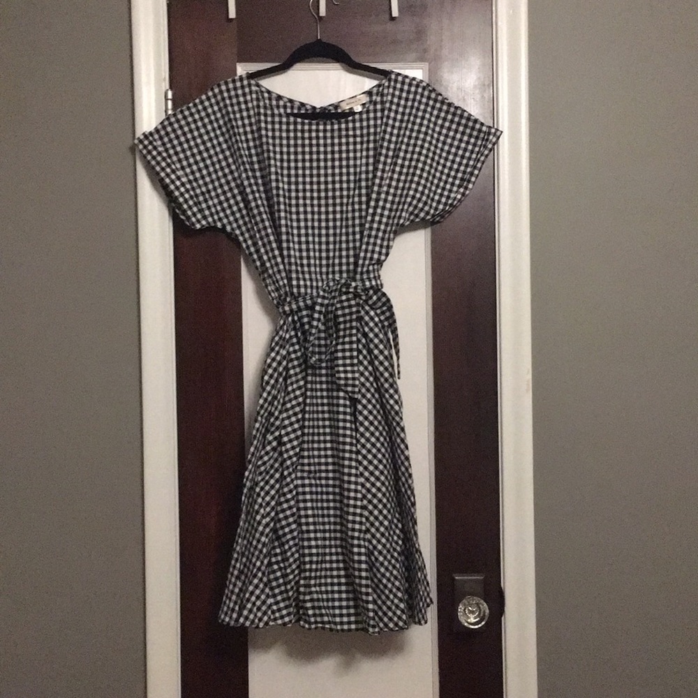 Black and white gingham tie dress